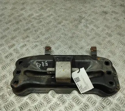 Mercedes-Benz CLS C218 X218 Gearbox mounting bracket A2122404102