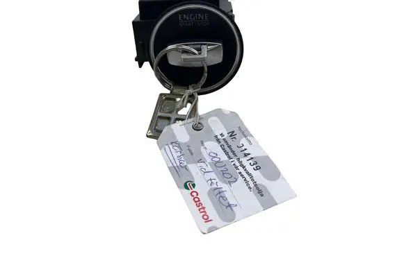 Volkswagen PASSAT B7 Ignition lock 3C0905843AD