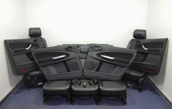 Seat set