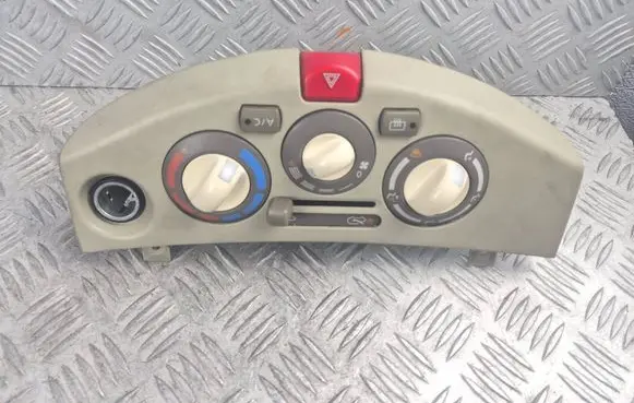 Nissan Micra Climate control unit F667192N01