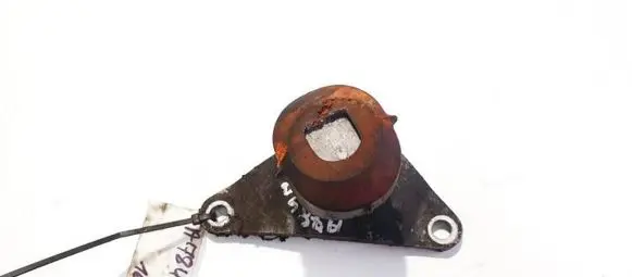 Audi A6 S6 C6 4F Engine mount bracket 8e0199339