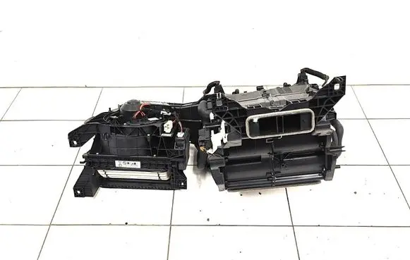 Jaguar XF X250 Interior heater climate box assembly GX7319B555BE