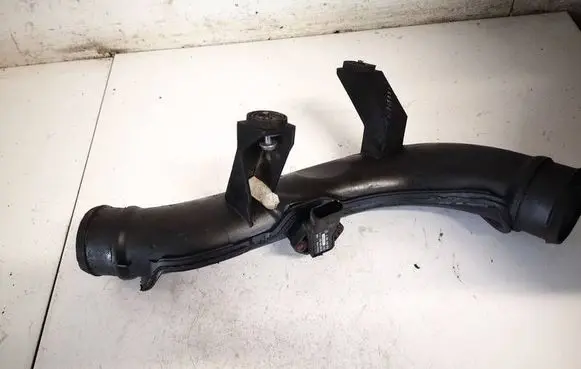 Skoda Superb B6 (3T) Intercooler hose/pipe 1k0145770n
