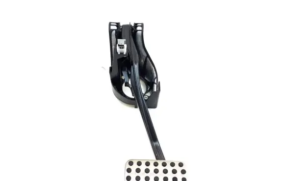 Mercedes-Benz CLS C218 X218 Brake pedal A2042902101
