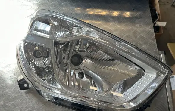 Dacia Dokker Headlight/headlamp 260102414R