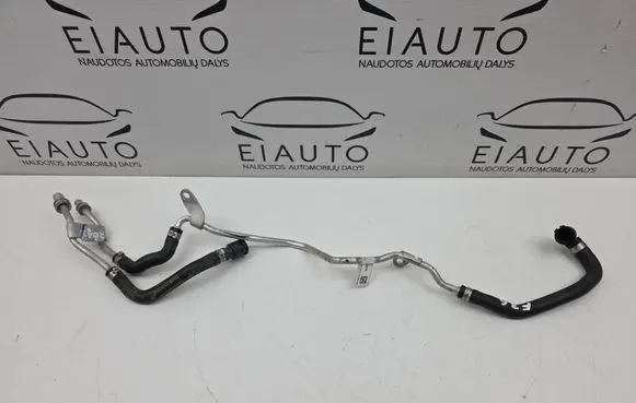 Engine coolant pipe/hose