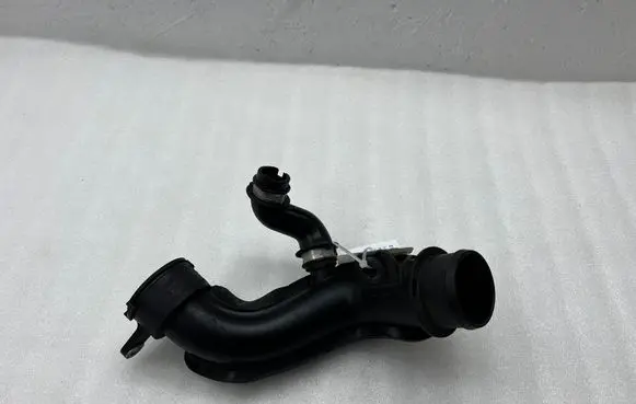 Ford Mondeo MK V Air intake hose/pipe DS739F805H