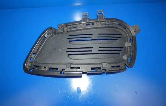 Mercedes-Benz GLA W156 X156 Front bumper lower grill A1568855422
