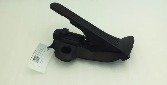 Volkswagen Scirocco Accelerator throttle pedal 1K2721503AJ