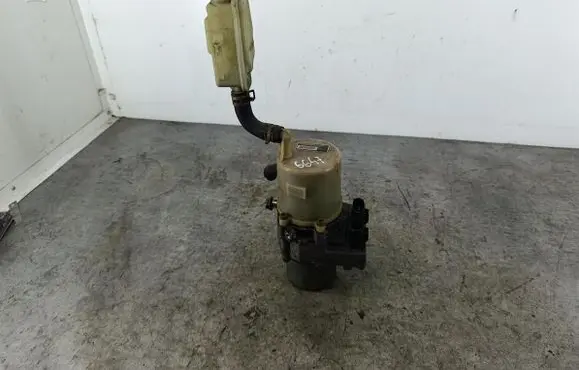 Mazda 3 II Power steering pump