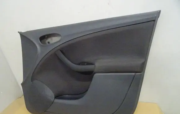 Seat Altea XL Front door card panel trim