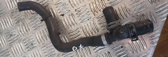 Volkswagen PASSAT B7 Engine coolant pipe/hose
