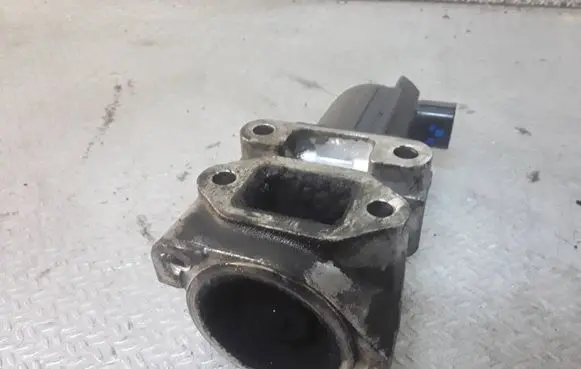 Opel Zafira B EGR valve 8973766633