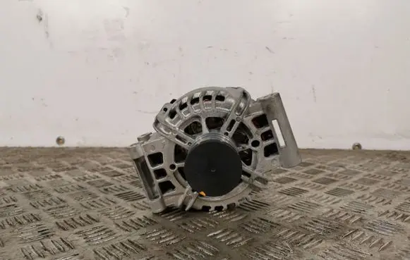 Peugeot 508 Generator/alternator 2715896A 9822230780 FG15T148