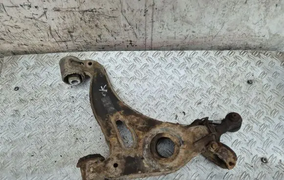 Chrysler Crossfire Front lower control arm/wishbone