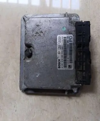 Opel Zafira A Engine control unit/module 0281010268