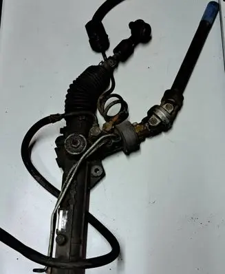 Volkswagen PASSAT B5.5 Steering rack 8D1422072A
