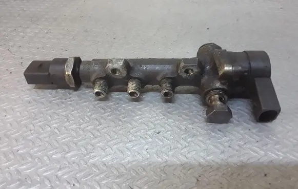 Mercedes-Benz S W220 Fuel main line pipe A6280700046