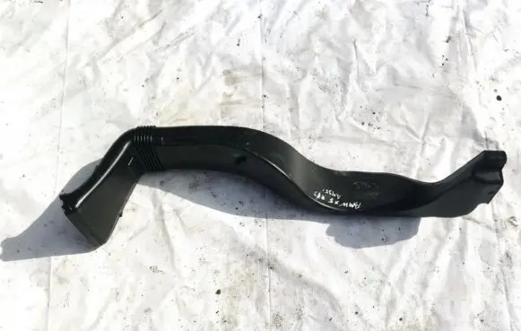 BMW X5 E53 Air intake hose/pipe 8402282