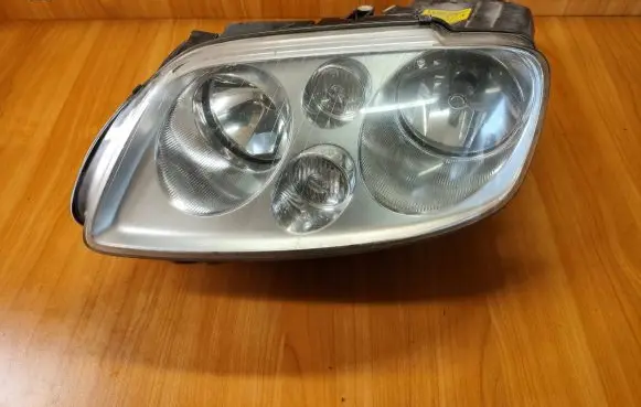 Volkswagen Caddy Headlight/headlamp 1T0941005F 0301205201
