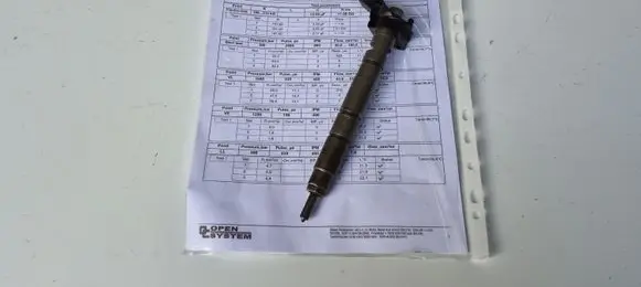 Audi A8 S8 D3 4E Fuel injector 059130277AH 0986435358