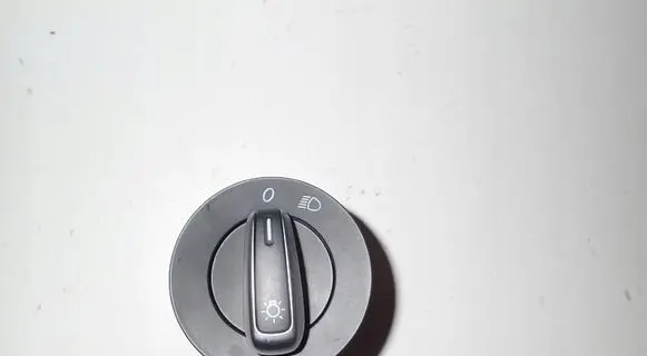 Volkswagen Tiguan Light switch 3C8941431F