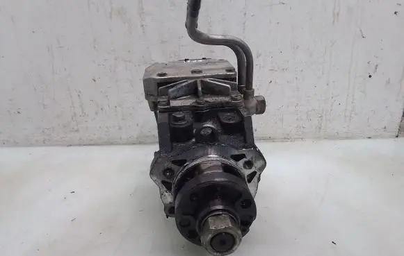 Opel Vectra B Fuel injection high pressure pump 0470504004
