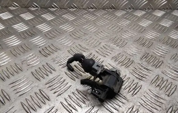 Audi A4 S4 B6 8E 8H Vacuum valve 