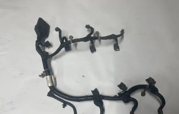 Dodge Challenger Engine installation wiring loom 05148037AM