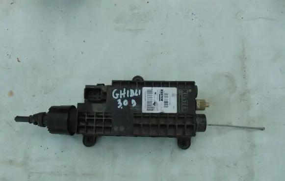 Maserati Ghibli Hand brake control module 670035348