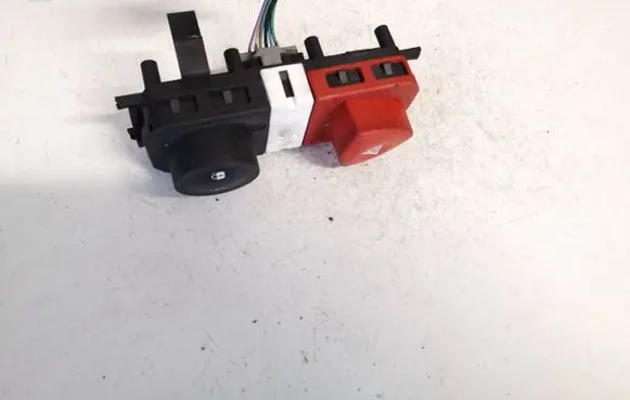 Renault Scenic II - Grand scenic II Hazard light switch 8200095493 8200109723