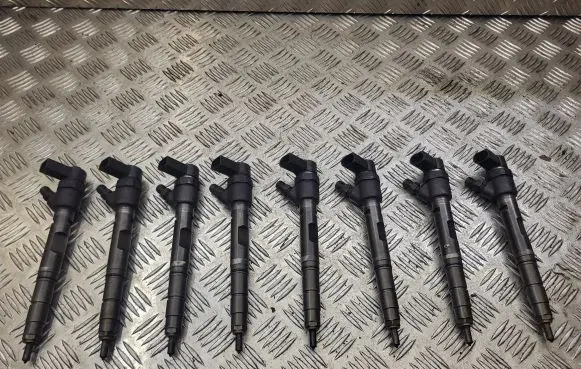 Audi A8 S8 D3 4E Fuel injectors set 0445110158