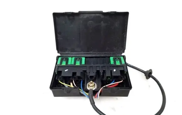 Peugeot 307 Fuse module 97086100