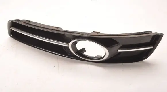 Audi A3 S3 8P Front fog light trim/grill 8P0807681AA