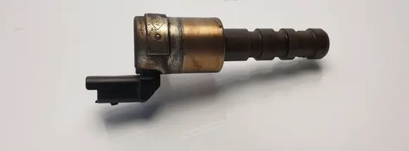 Renault Scenic I Camshaft vanos timing valve 108674