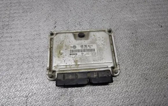 Volkswagen Golf IV Engine control unit/module 038906012M