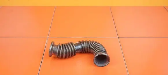 Volvo XC90 EGR valve line/pipe/hose D5244T18