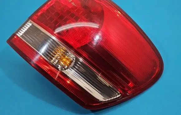Toyota Avensis Verso Rear/tail lights IMPRK1549484