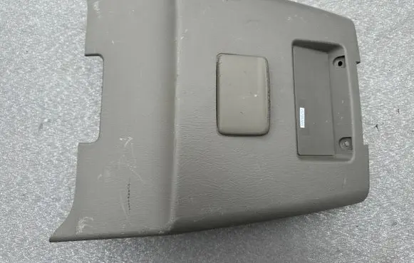 Nissan Patrol Y61 Other center console (tunnel) element 96913VB005 96511VB000