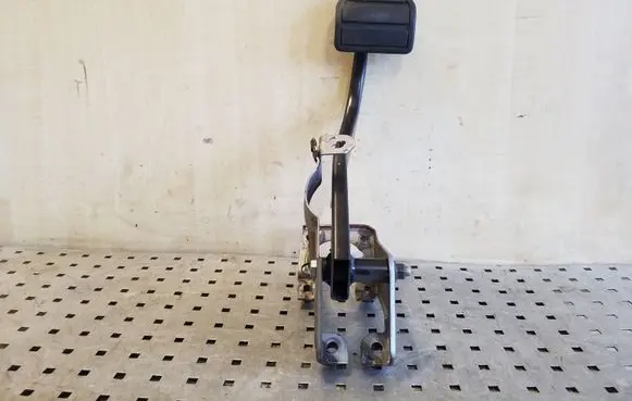 Land Rover Range Rover Sport L320 Brake pedal SKB000431
