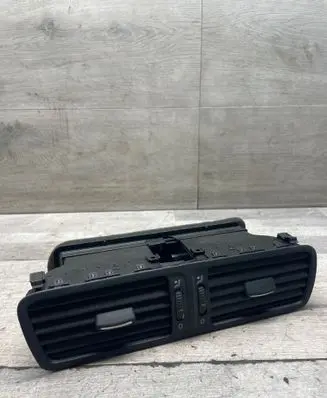 Dash center air vent grill