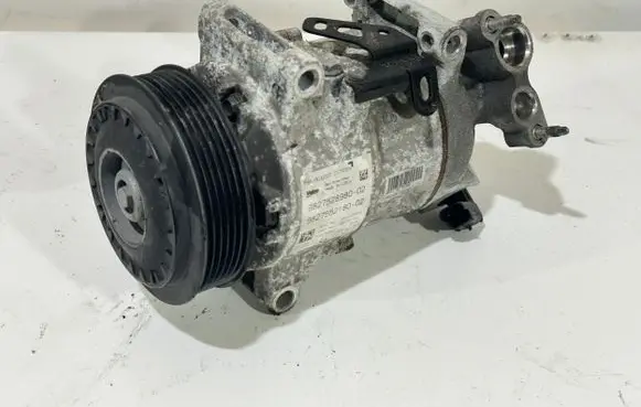 Peugeot 308 Air conditioning (A/C) compressor (pump) 9827528980