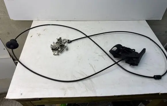 Peugeot 3008 II Engine bonnet/hood lock/catch 1690023