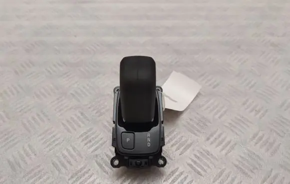 Volvo S90, V90 Gear shifter/selector 32240931
