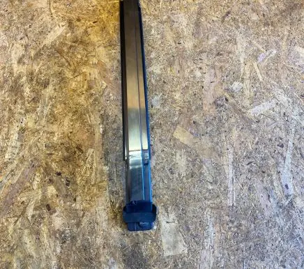 Mercedes-Benz S W140 Rear door window/glass frame 