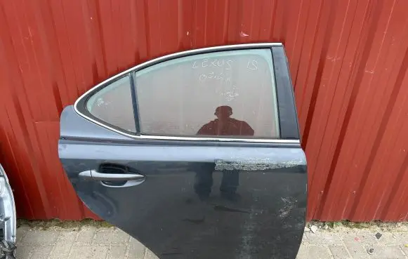 Lexus IS 220D-250-350 Rear door