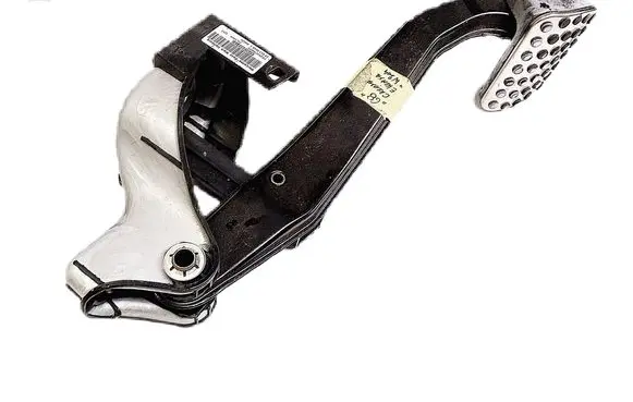 Mercedes-Benz E W212 Brake pedal A2042902101