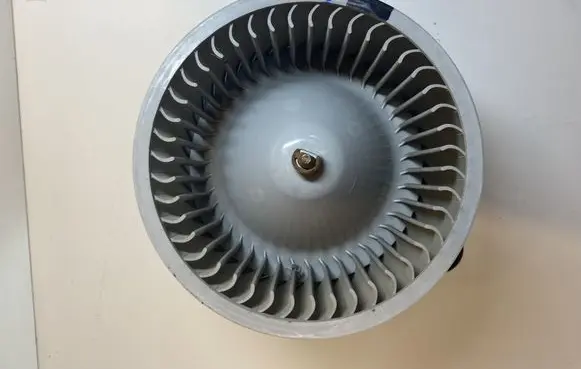 Ford Ranger Heater fan/blower F00S3B2445