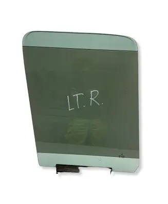 Volkswagen II LT Front door window glass four-door 43R000042
