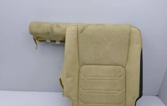 Lexus NX Rear seat 